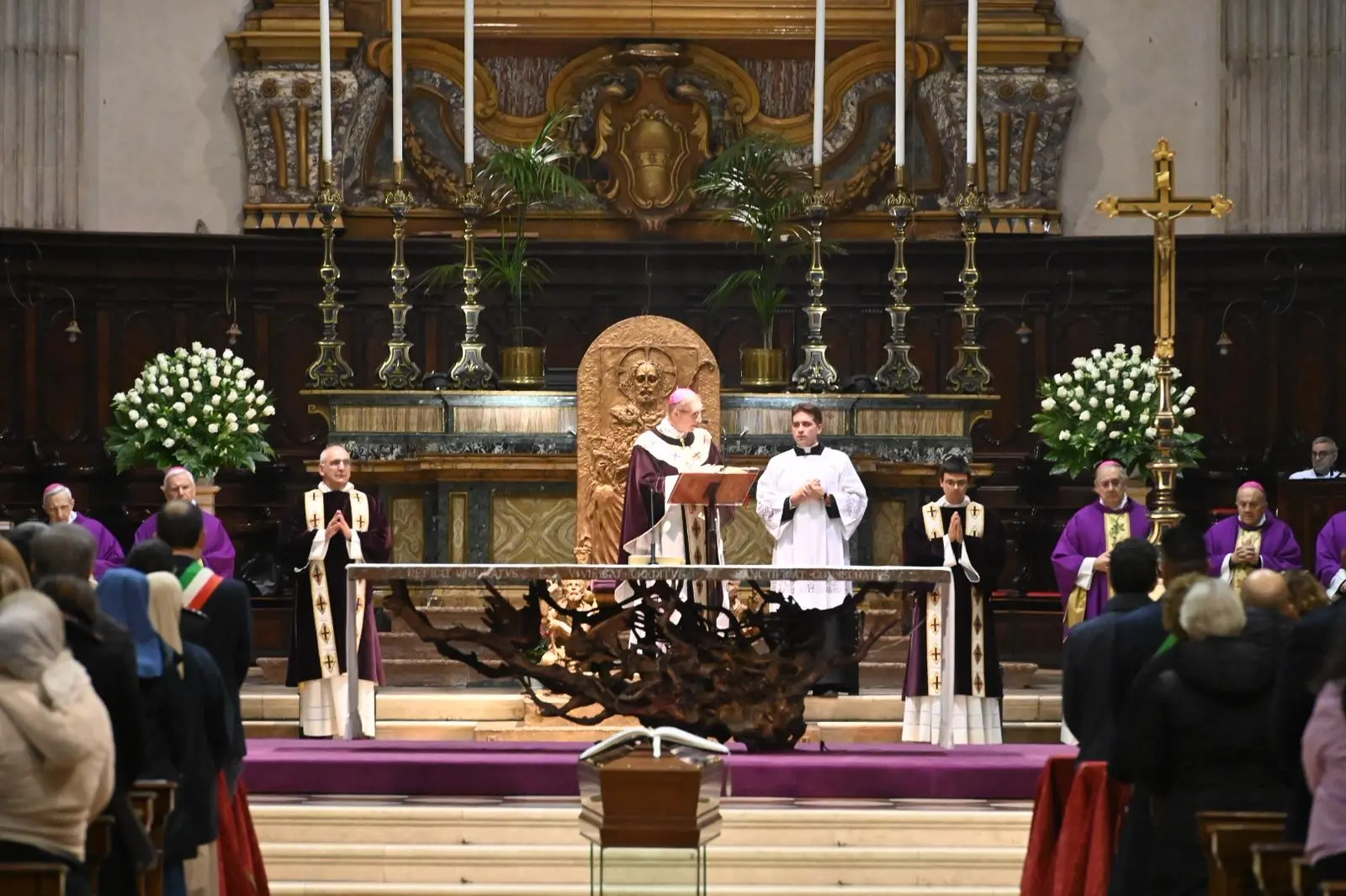 La Messa in suffragio di mons. Giulio Sanguineti