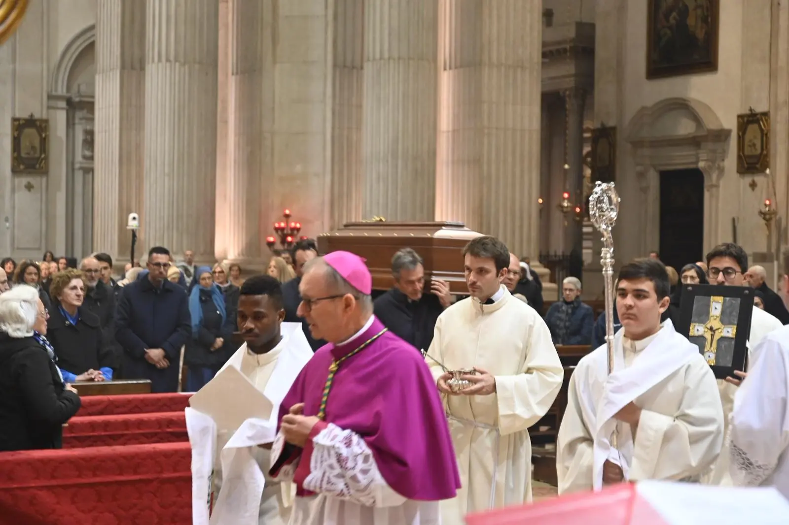 La Messa in suffragio di mons. Giulio Sanguineti