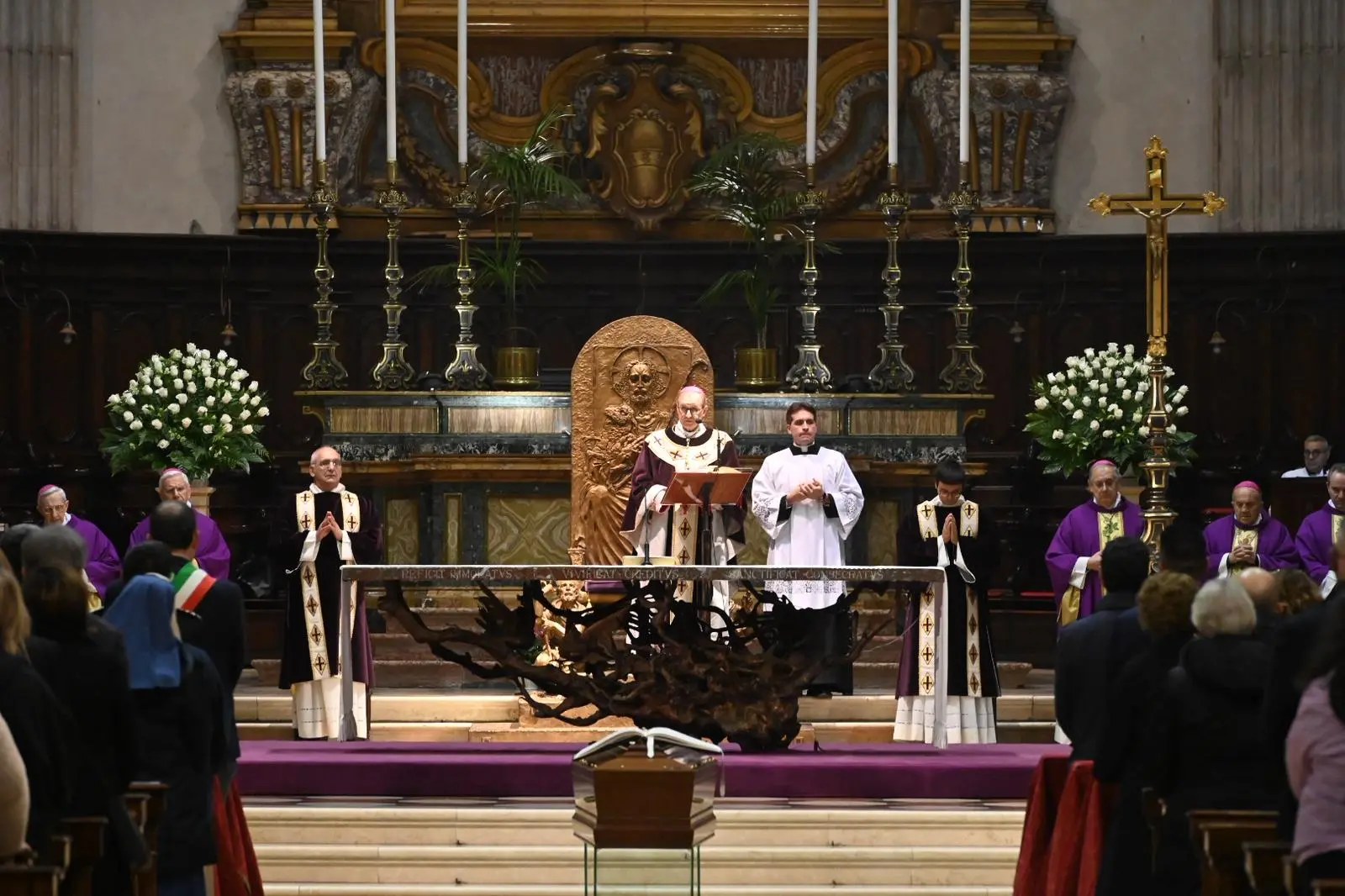 La Messa in suffragio di mons. Giulio Sanguineti