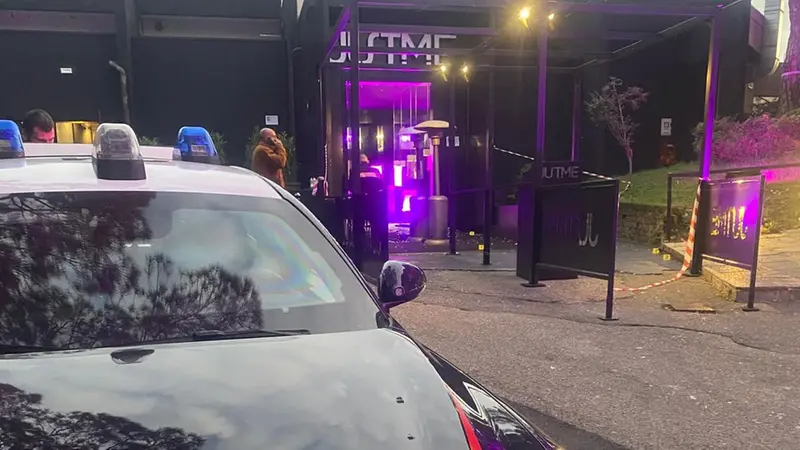 I colpi di pistola alla discoteca Just Me di Lonato