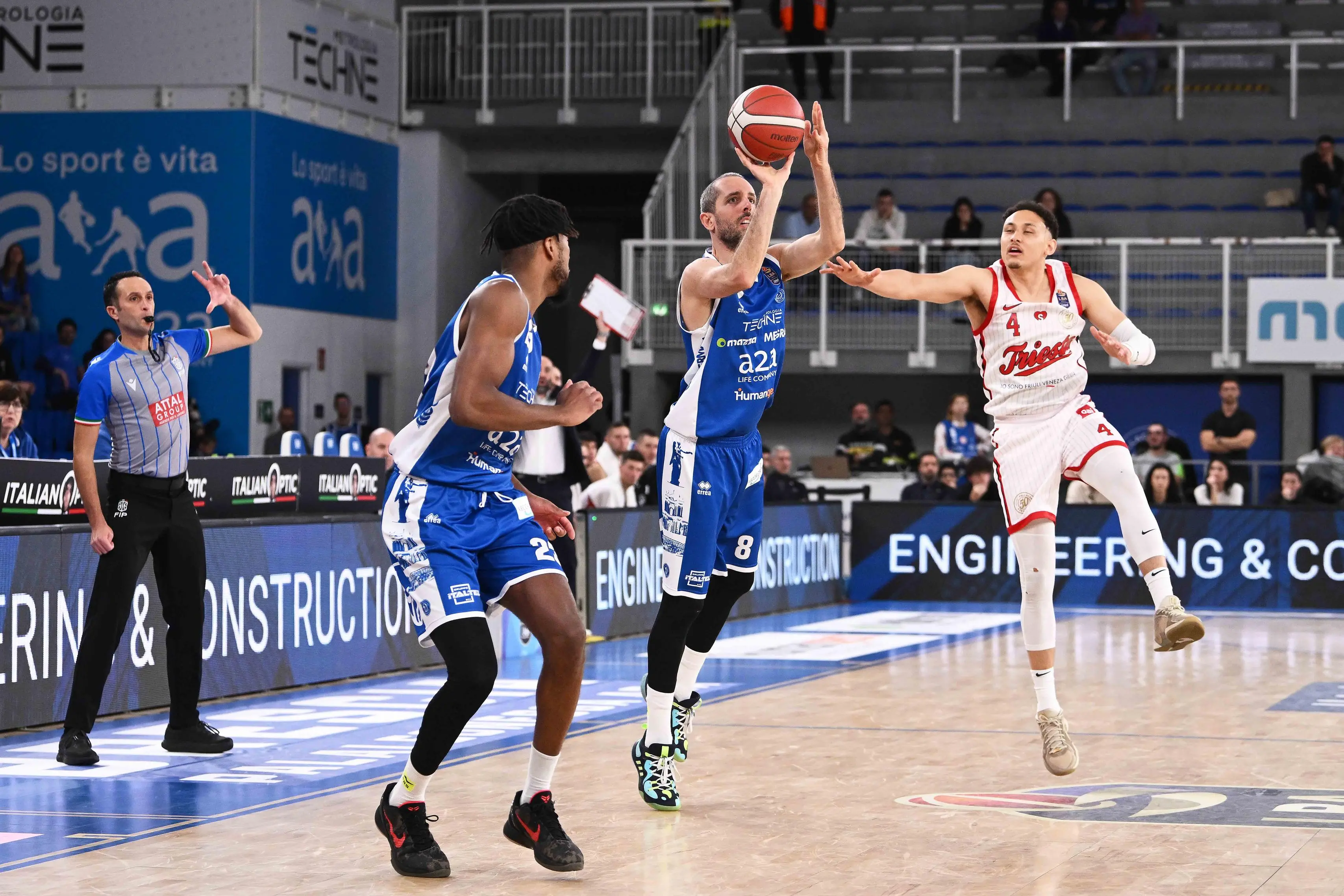 Basket, gli scatti di Germani-Trieste