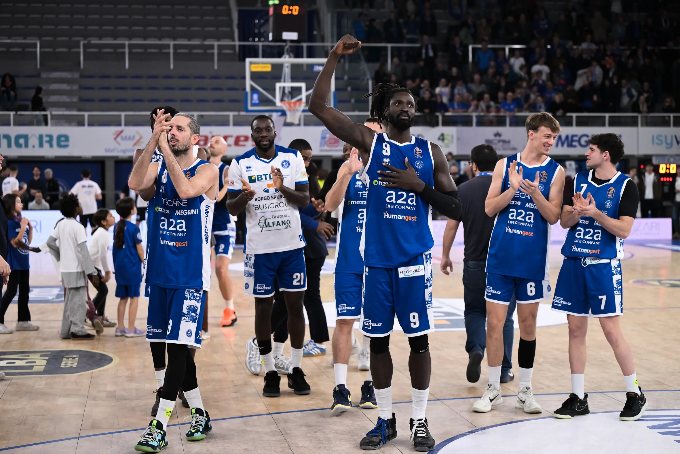 Basket, gli scatti di Germani-Trieste