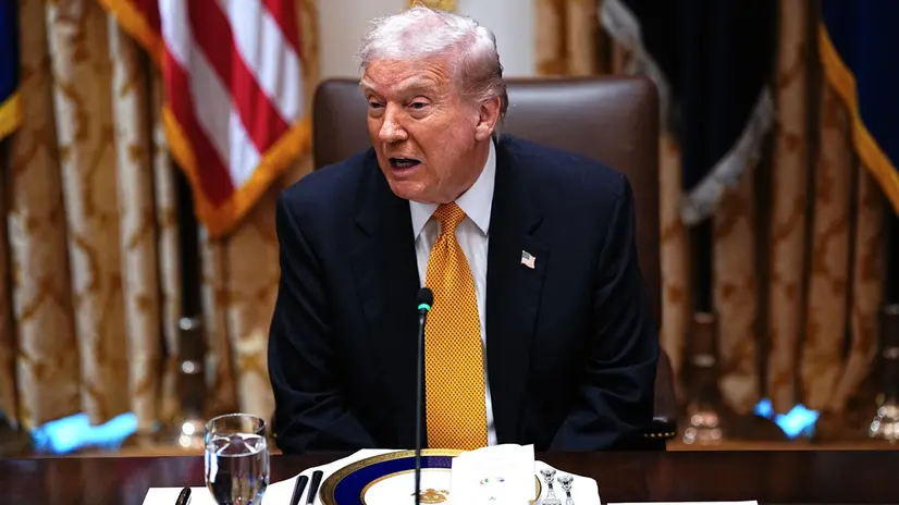 epa12511015 United States President Donald J Trump speaks during a bilateral lunch with Prime Minister Viktor Orban of Hungary in the Cabinet Room of the White House in Washington, DC, USA, 07 November 2025. EPA/AARON SCHWARTZ / POOL