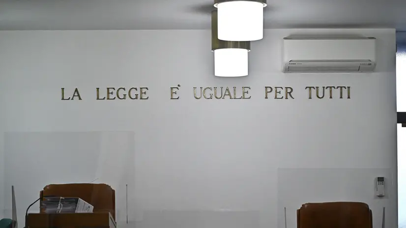 L'aula del Tribunale per l'udienza preliminare a porte chiuse per l'omicidio di Alice Scagni. Genova, 04 aprile 2023 ANSA/LUCA ZENNARO
