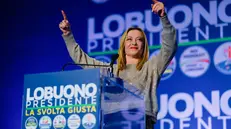 La presidente del Consiglio, Giorgia Meloni, a sostegno del candidato alla Presidenza della Puglia Luigi Lobuono, in vista delle Regionali, 10 novembre 2025. ANSA / FILIPPO ATTILI / US PALAZZO CHIGI +++ NPK +++