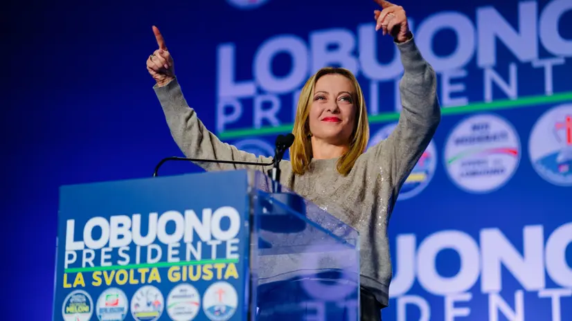 La presidente del Consiglio, Giorgia Meloni, a sostegno del candidato alla Presidenza della Puglia Luigi Lobuono, in vista delle Regionali, 10 novembre 2025. ANSA / FILIPPO ATTILI / US PALAZZO CHIGI +++ NPK +++