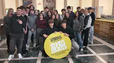 La 3C del Lunardi in visita alla mostra del GdB - © www.giornaledibrescia.it