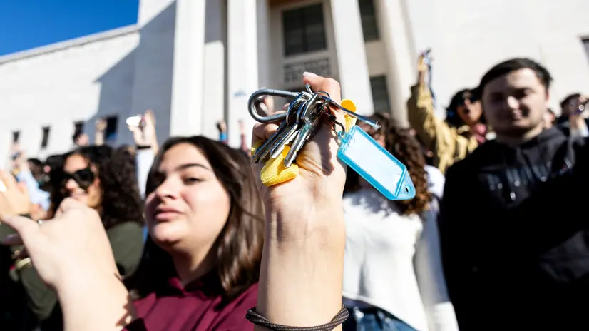 Flash-mob all’università di Roma La Sapienza per ricordare Giulia Cecchettin. Roma, 11 novembre 2025. ANSA/MASSIMO PERCOSSI