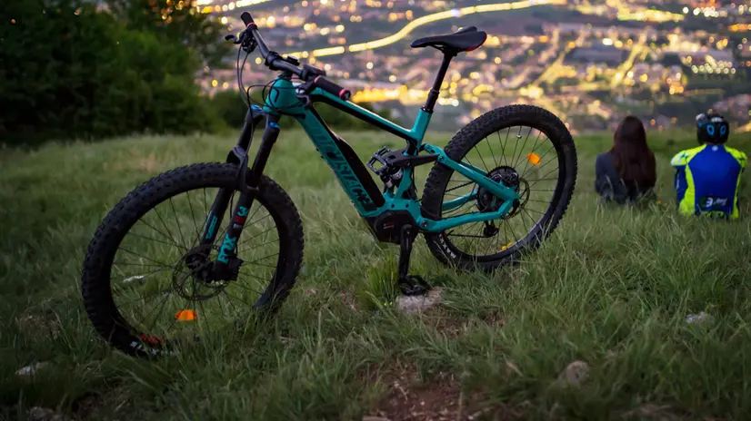 Una bici elettrica