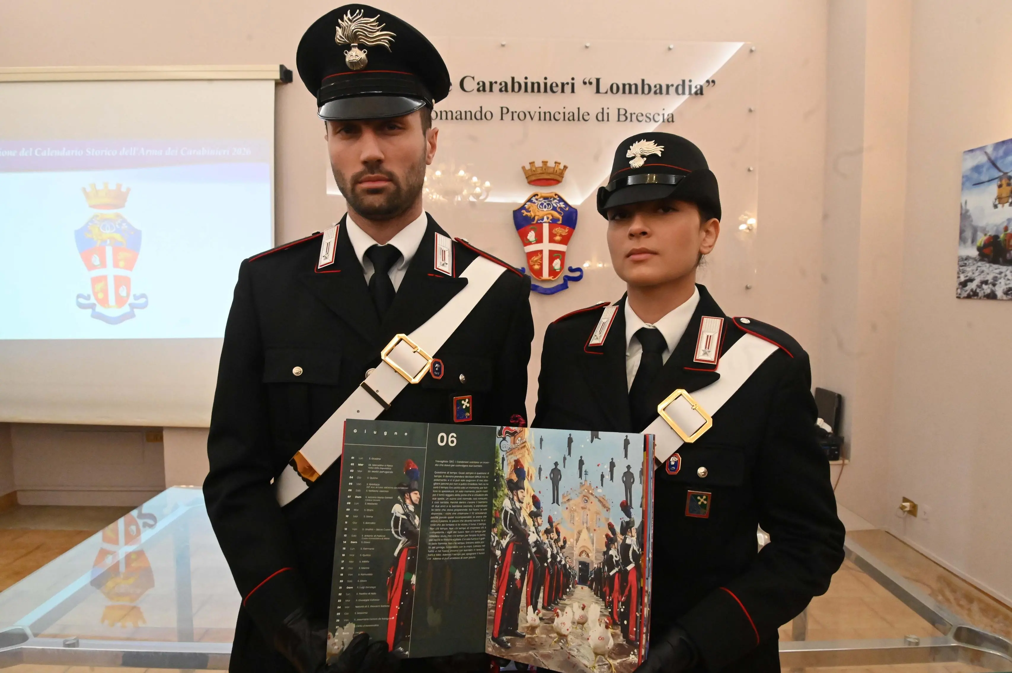 CRONACA BRESCIA COMANDO PROVINCIALE CARABINIERI PRESENTAZIONE CALENDARIO 2026 REDAZIONE CRONACA 11-11-2025 GABRIELE STRADA NEW EDEN GROUP                             