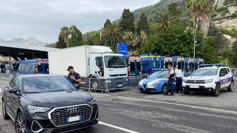 Ventimiglia, sei trafficanti di esseri umani arrestati dalla polfrontiera