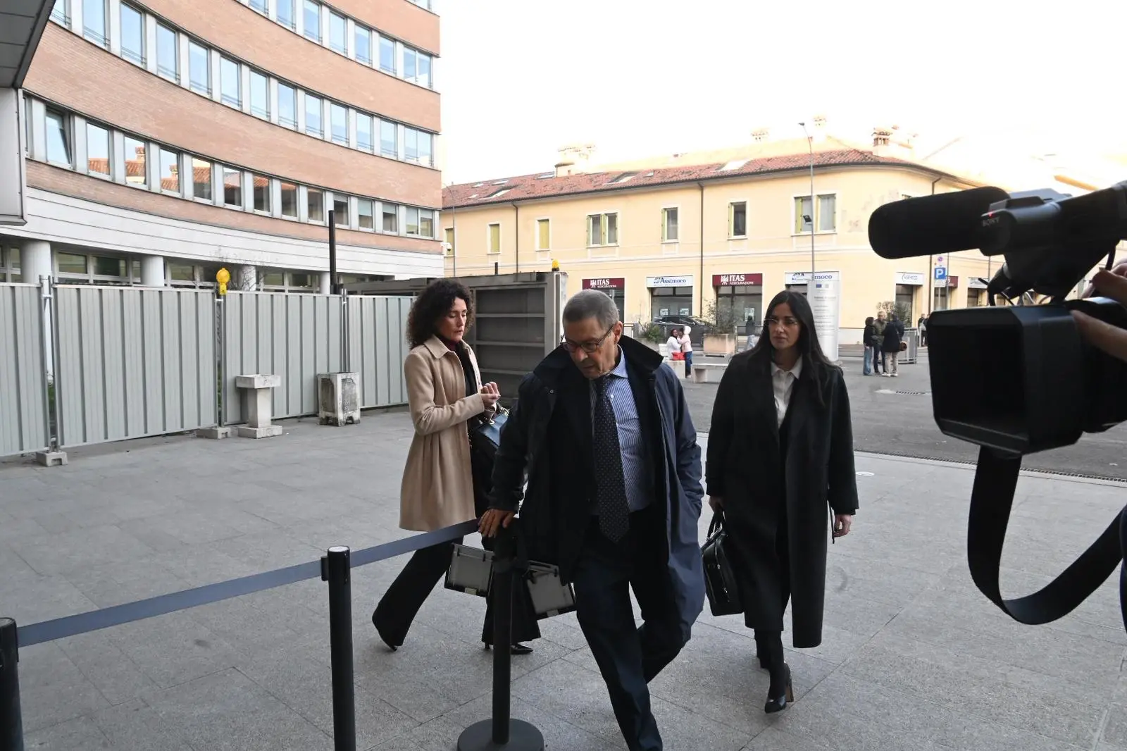 Omicidio Bozzoli, l'udienza al tribunale di Brescia