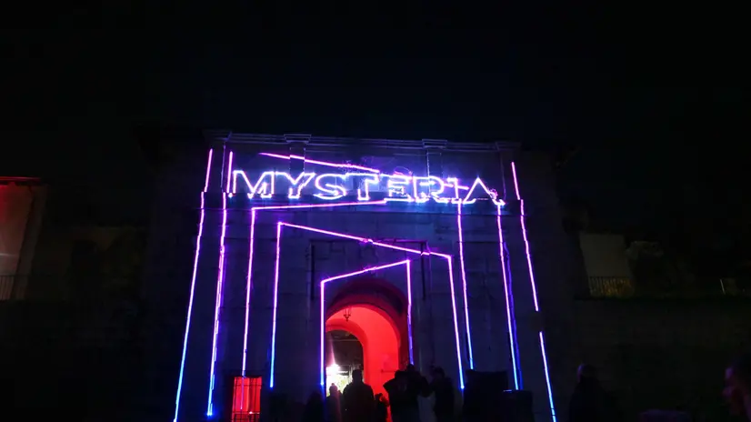 CRONACA BRESCIA CASTELLO INAUGURAZIONE MYSTERIA LIGHT FESTIVAL PER SANDRINI 06-11-2025 MARCO ORTOGNI NEW EDEN GROUP
