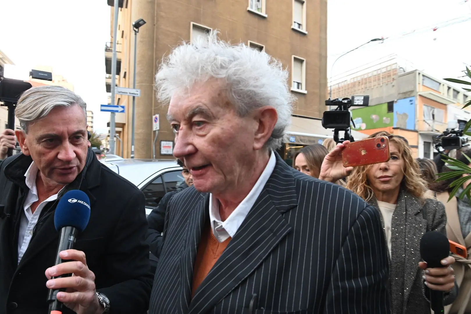 L'arrivo dell'avvocato Massimo Lovati in tribunale a Brescia