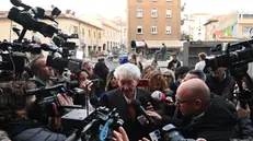 L'arrivo dell'avvocato Massimo Lovati in tribunale a Brescia