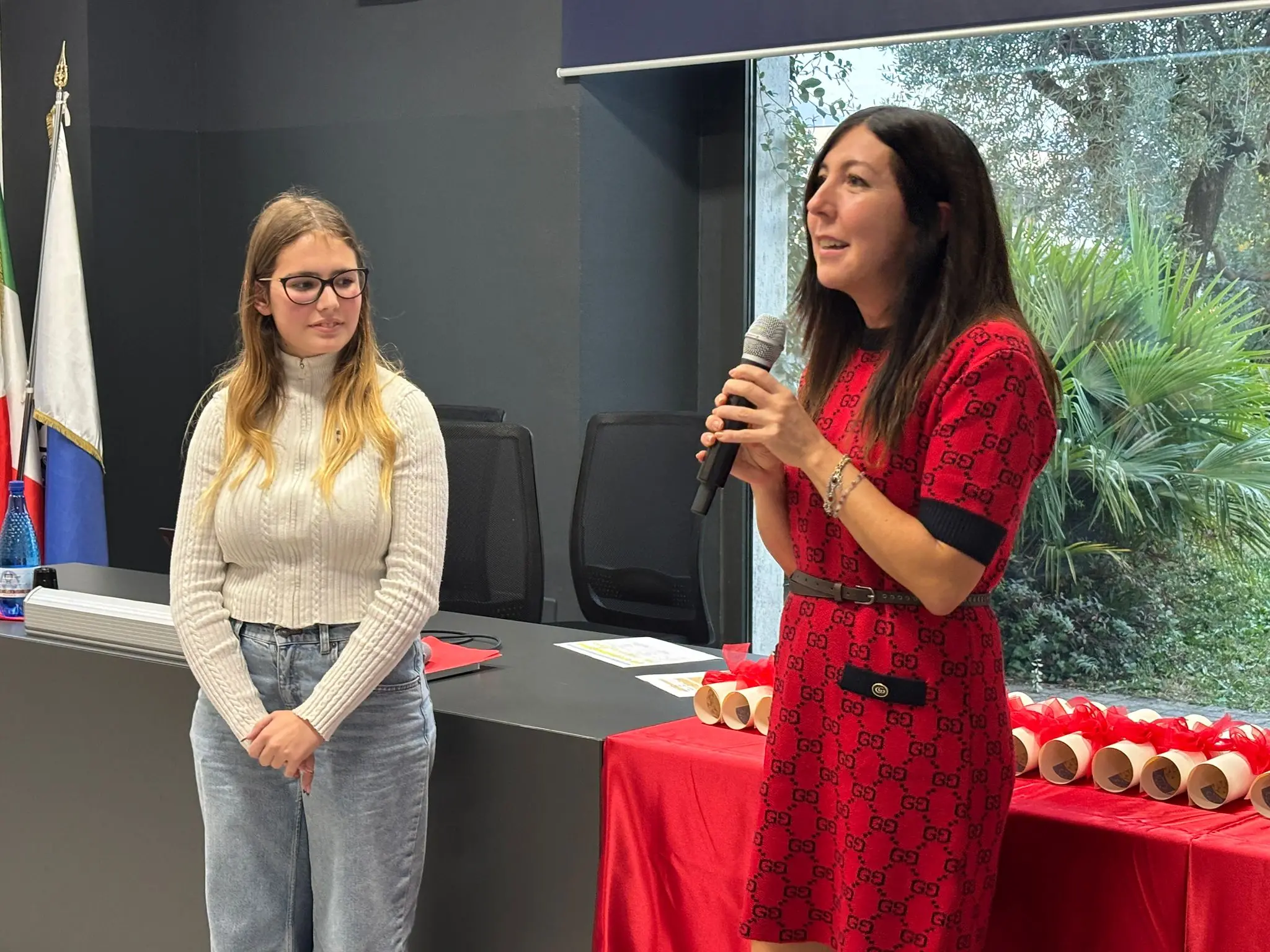 La consegna delle borse di studio al Liceo Carli