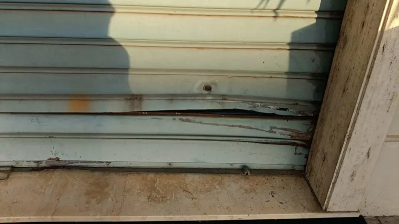 I segni del passaggio dei malviventi © www.giornaledibrescia.it