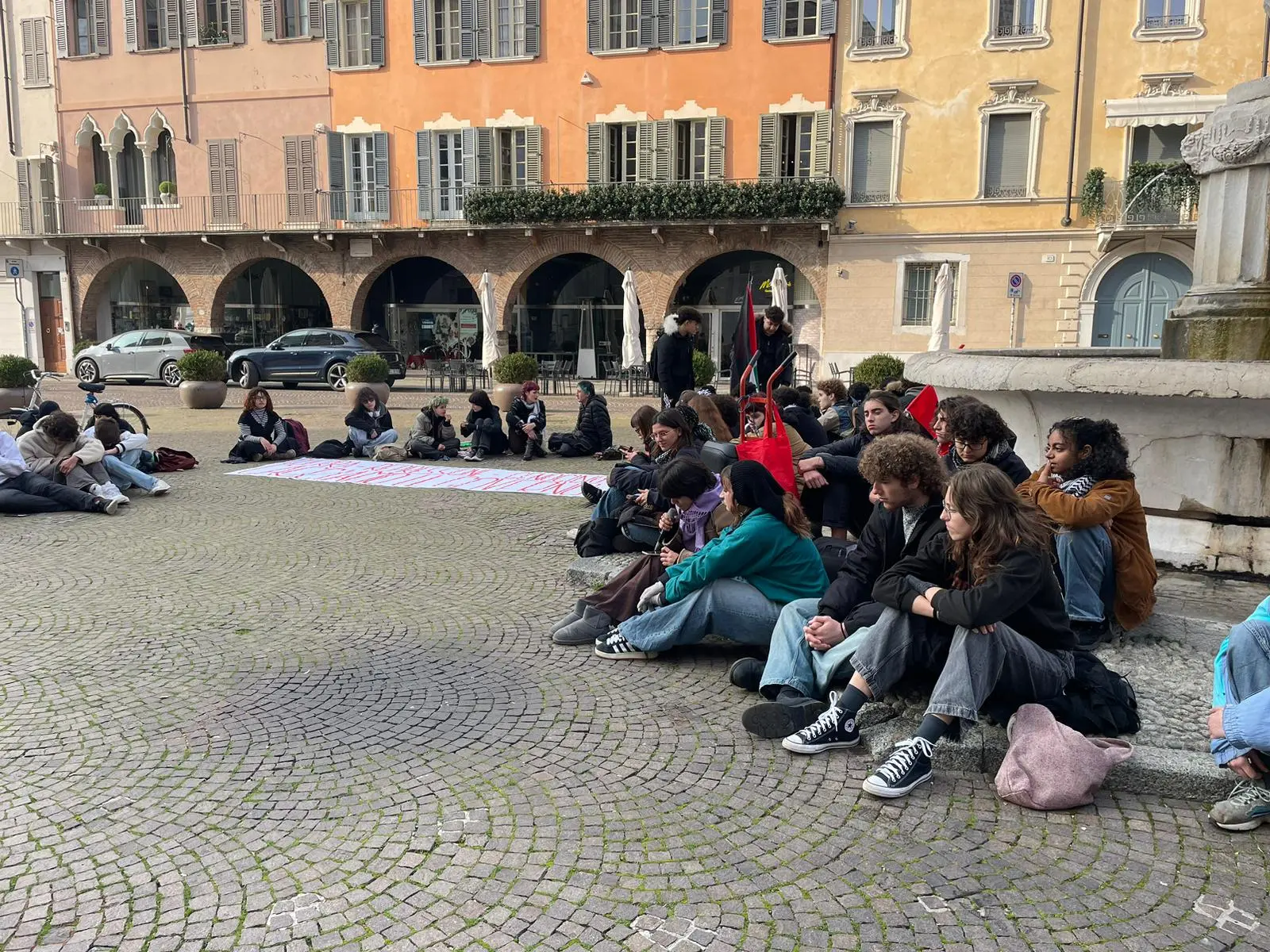 La manifestazione degli studenti a Brescia