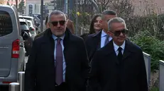 L'ex procuratore aggiunto di Pavia Mario Venditto con il suo legale Domenico Aiello - Gabriele Strada /Neg © www.giornaledibrescia.it