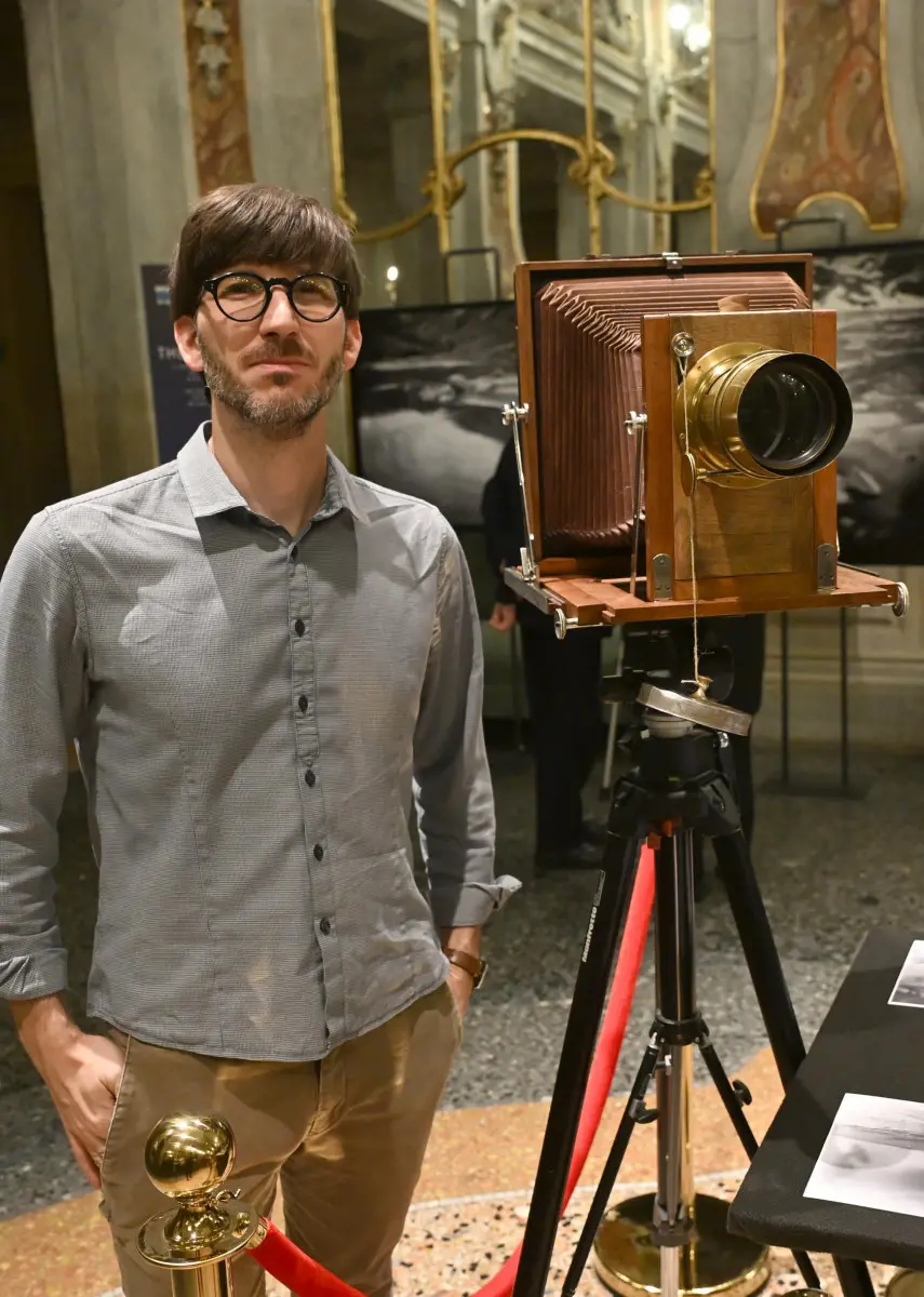 L'inaugurazione della mostra «The Last Days» di Michele Gusmeri