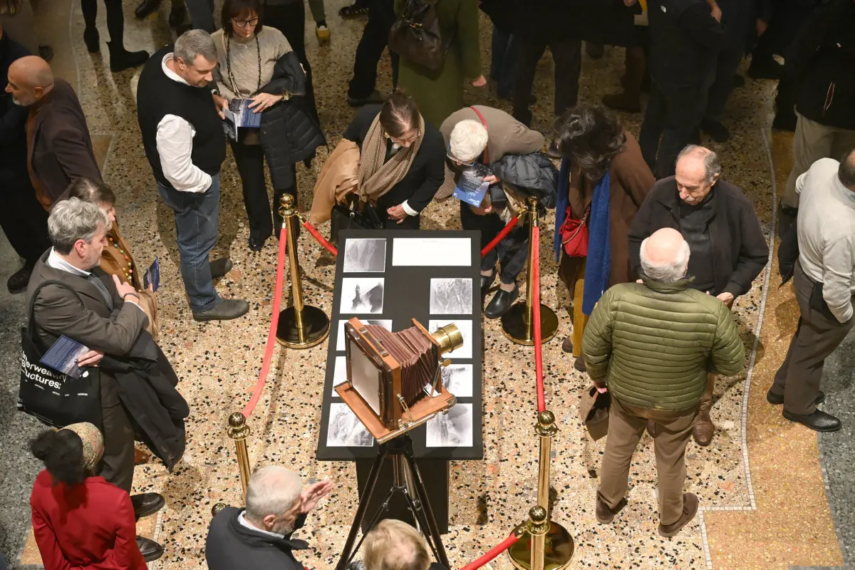 L'inaugurazione della mostra «The Last Days» di Michele Gusmeri