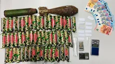 Tutto il materiale sequestrato a Rezzato - © www.giornaledibrescia.it