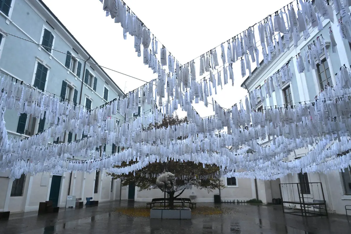 Mo.Ca, l'opera collettiva che ricorda i bambini uccisi a Gaza