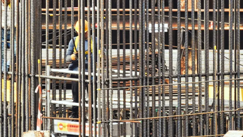 A livello mondiale la produzione di acciaio si è lievemente ridotta