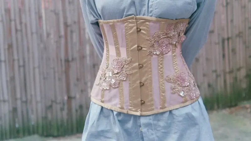 Un sinonimo di gilé è crozèt che deriva probabilmente da corset - © www.giornaledibrescia.it