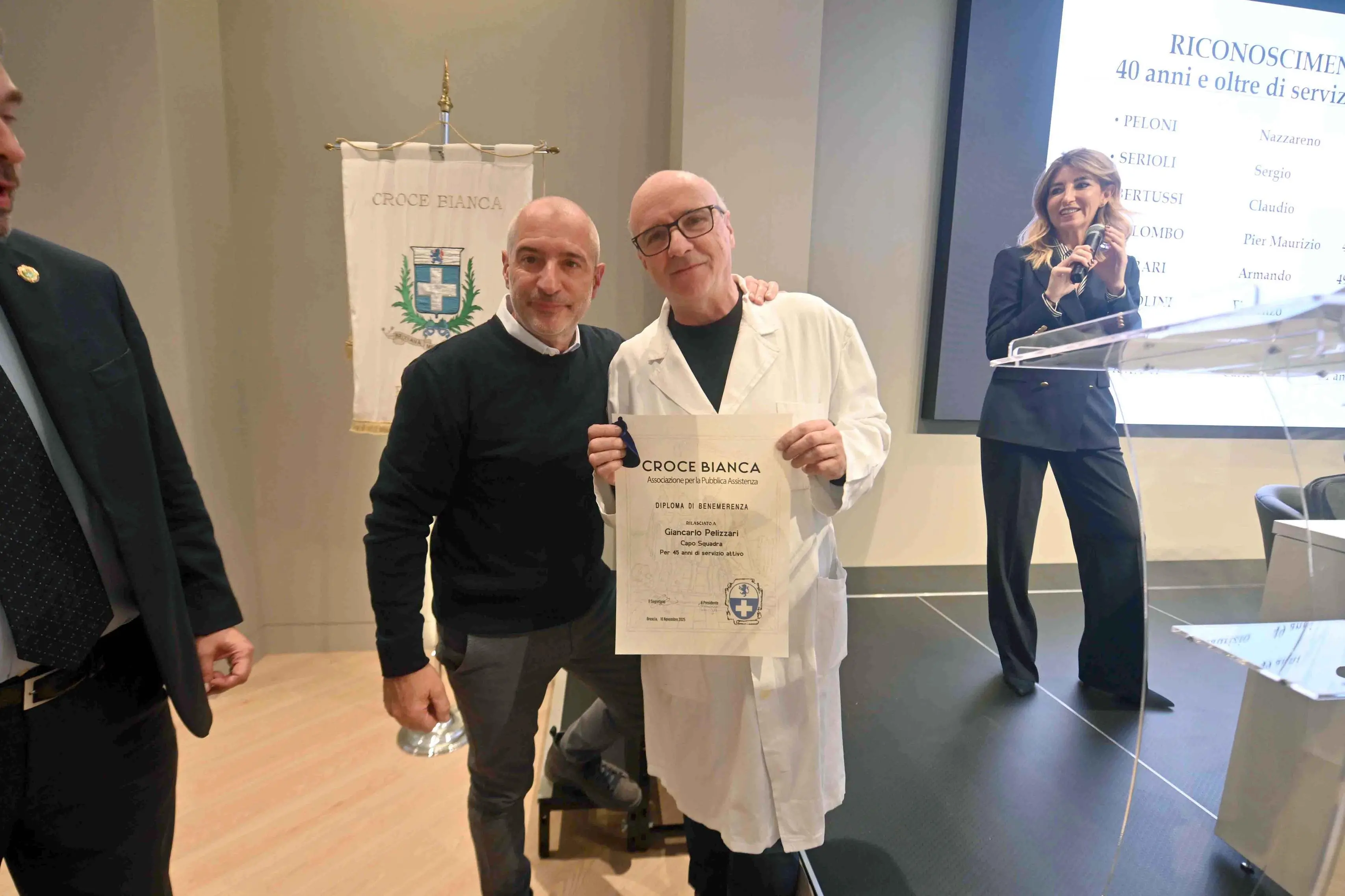 La Croce bianca premia i militi in prima linea