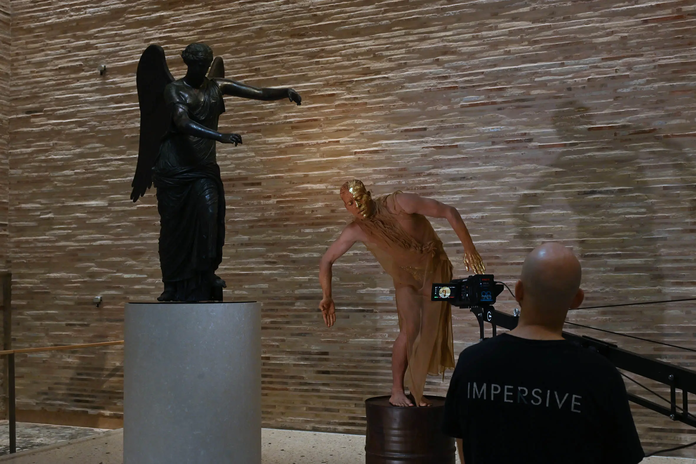 SPETTACOLI BRESCIA MUSEI CAPITOLIUM BACKSTAGE FILMATO -EPPUR SI MUOVE - REGIA DI GUIDO GEMINIANI - CLE'MENT HAENEN NELLA FOTO BALAKSTAGE 27/10/2025 umberto favretto©25