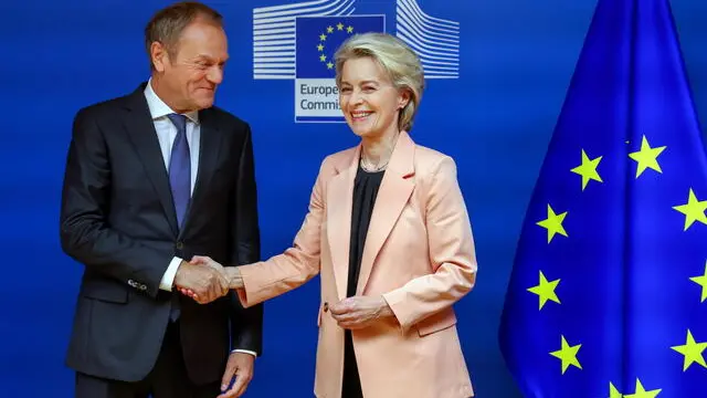 Donald Tusk e Urusla von der Leyen - Foto Epa © www.giornaledibrescia.it