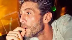 Dj Fabo, accompagnato in Svizzera da Marco Cappato dell'Associazione Coscioni