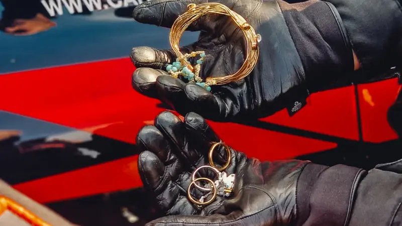 I gioielli recuperati - © www.giornaledibrescia.it