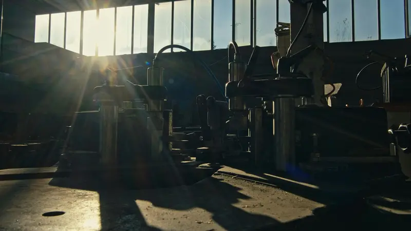 Per restare competitivi occorrono scelte rapide su innovazione, dimensione e competenze