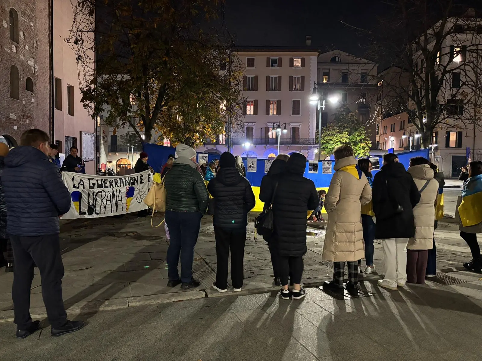 Guerra in Ucraina, la manifestazione a Brescia