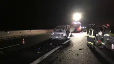 Uno dei mezzi incidentati in Corda Molle -  Marco Ortogni/Neg © www.giornaledibrescia.it