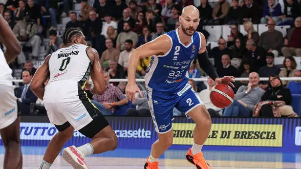 Germani-Cremona: le foto dal PalaLeonessa