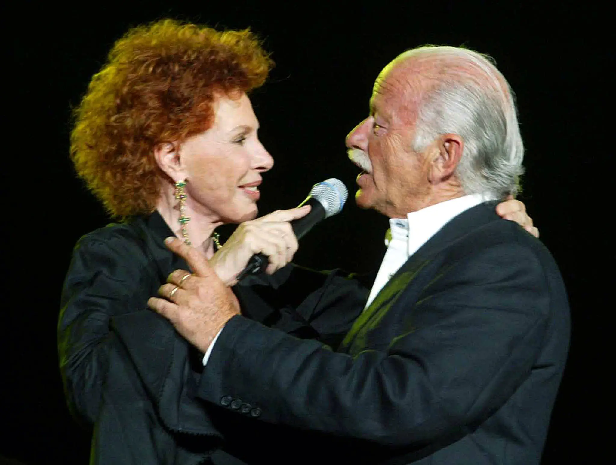 Addio a Ornella Vanoni: alcuni scatti dalla sua lunga carriera artistica