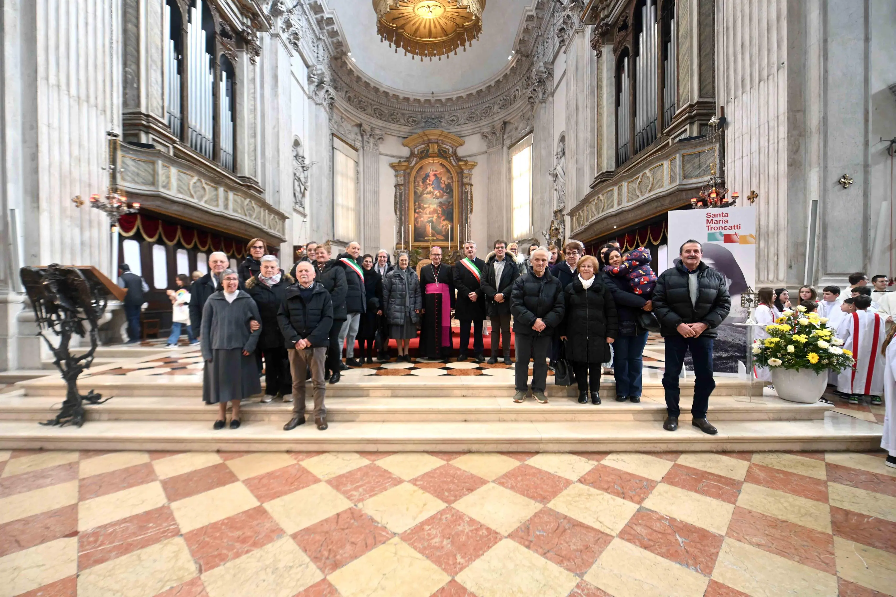 In duomo la messa per santa Maria Troncatti