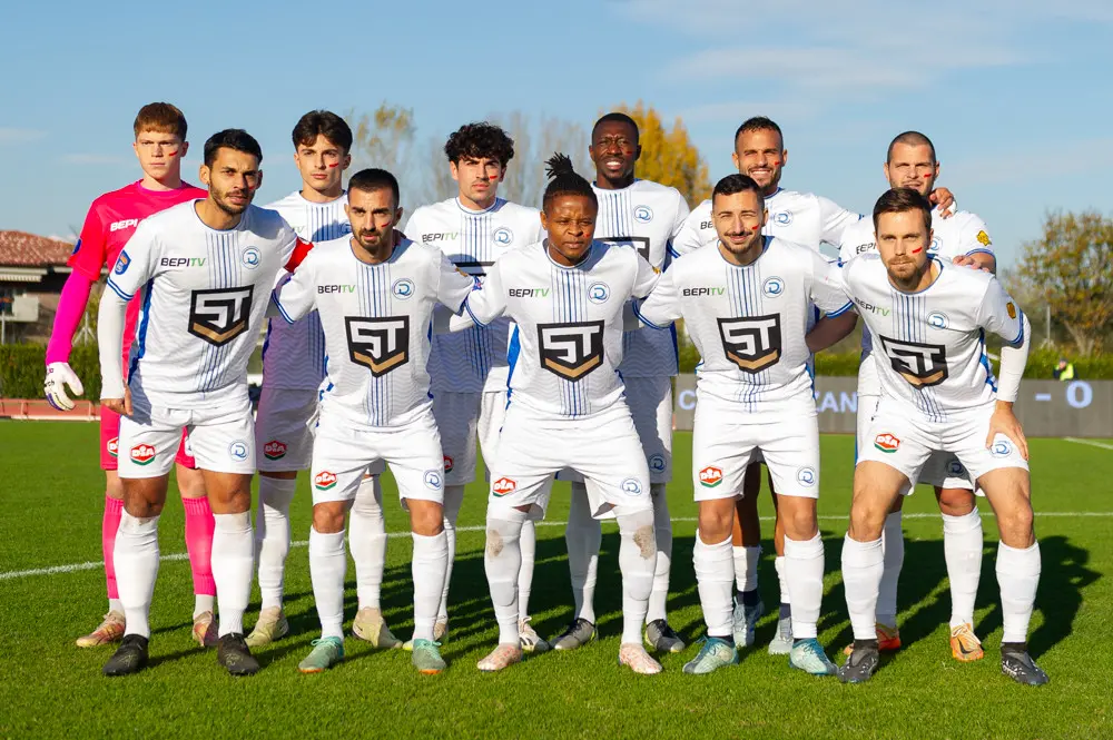 Derby di serie D, tris del Desenzano al Rovato Vertovese