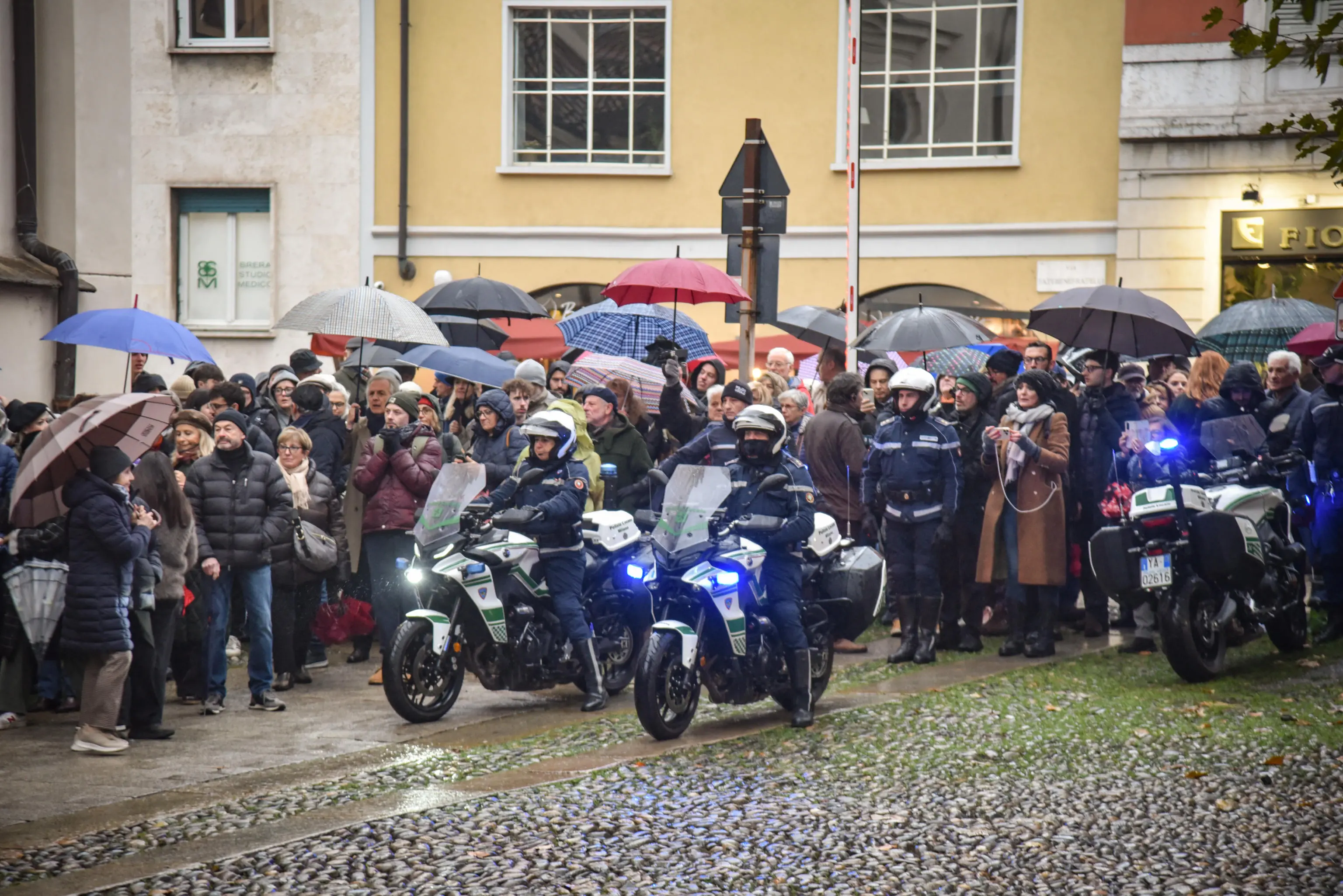 A Milano il funerale di Ornella Vanoni