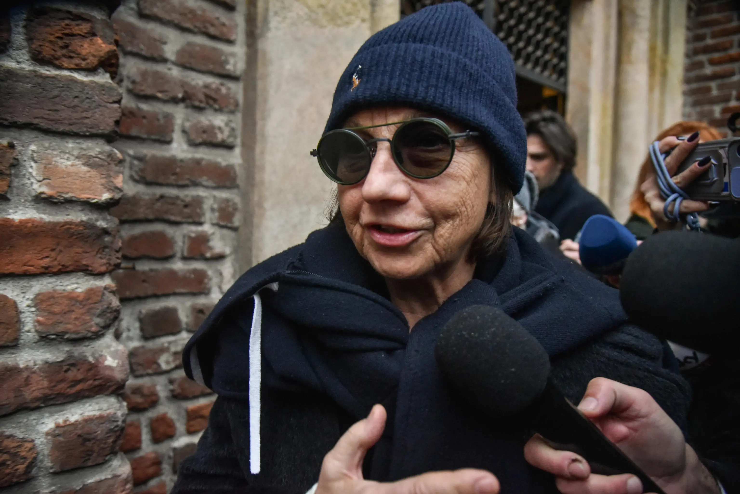 Il funerale di Ornella Vanoni, i vip e le istituzioni