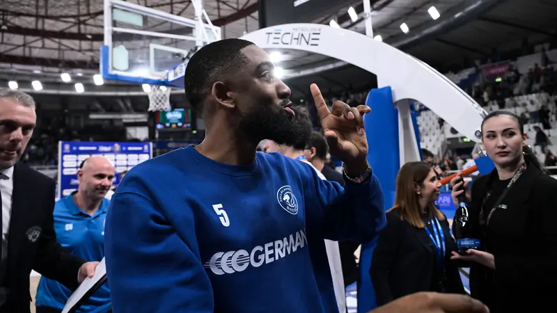 Trovare un sostituto di Massinburg permetterebbe alla Germani di non farsi cogliere impreparata - Foto New Reporter Checchi © www.giornaledibrescia.it