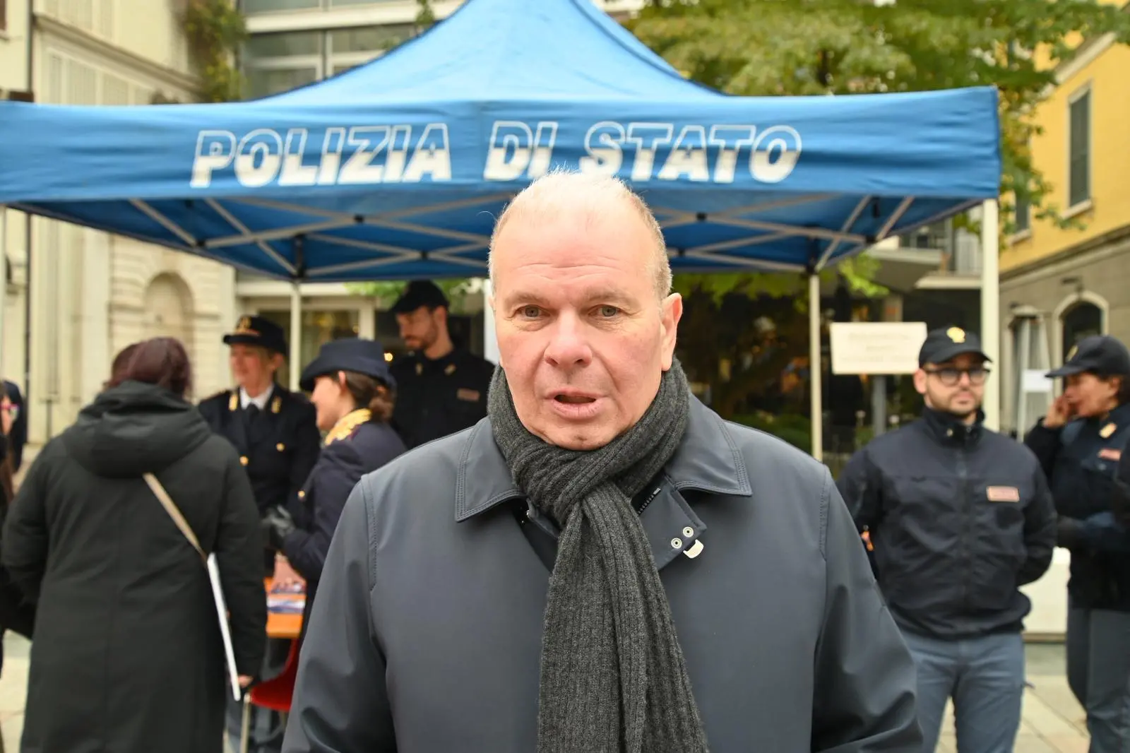 Giornata contro la violenza sulle donne: la Polizia di Stato in corso Zanardelli