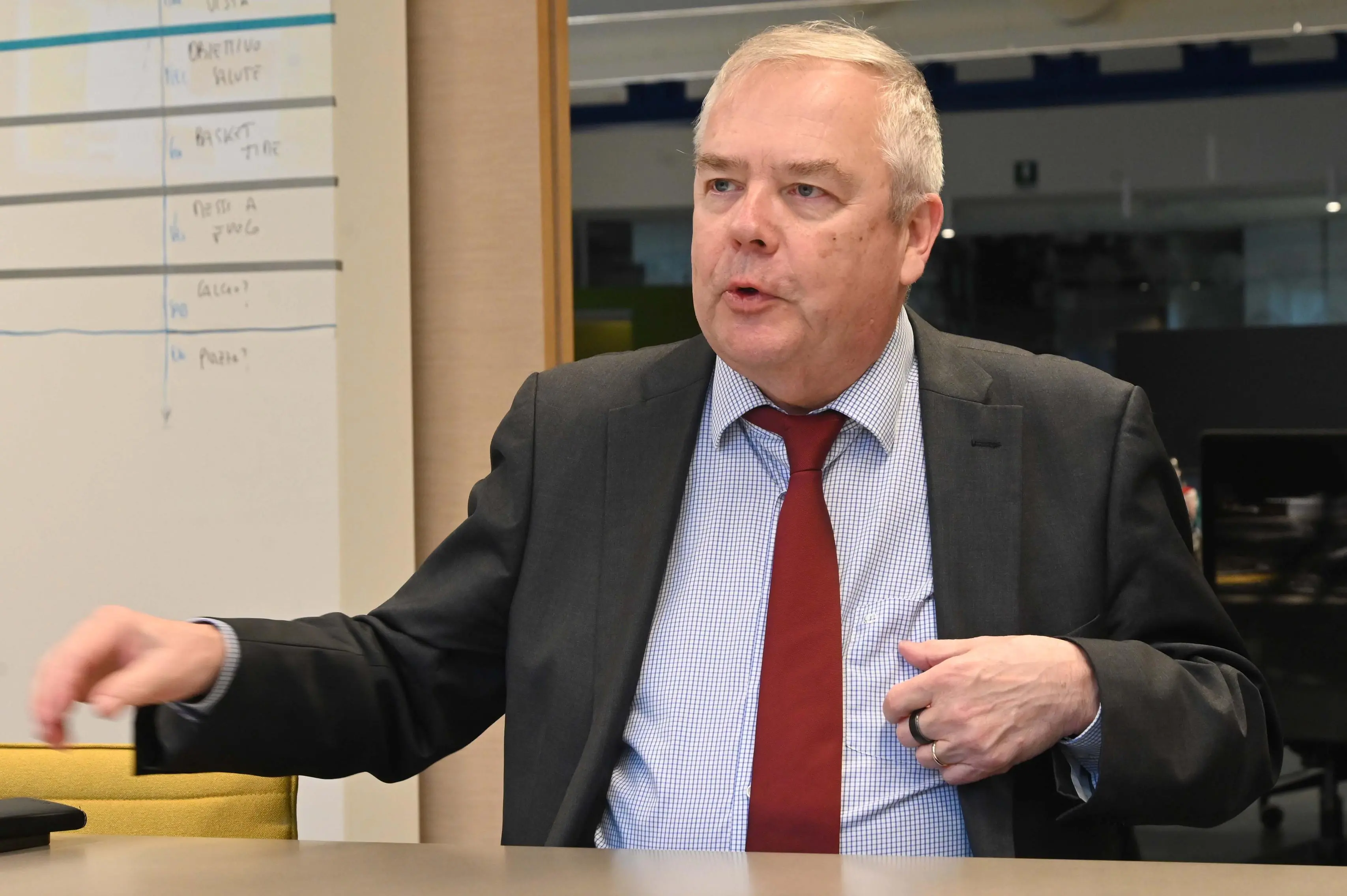 La visita dell'ambasciatore finlandese al Giornale di Brescia