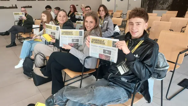 La classe V dell'istituto Grandi Scuole di Brescia in visita al GdB