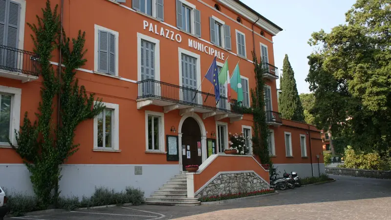 Il Comune di Gardone Riviera - © www.giornaledibrescia.it