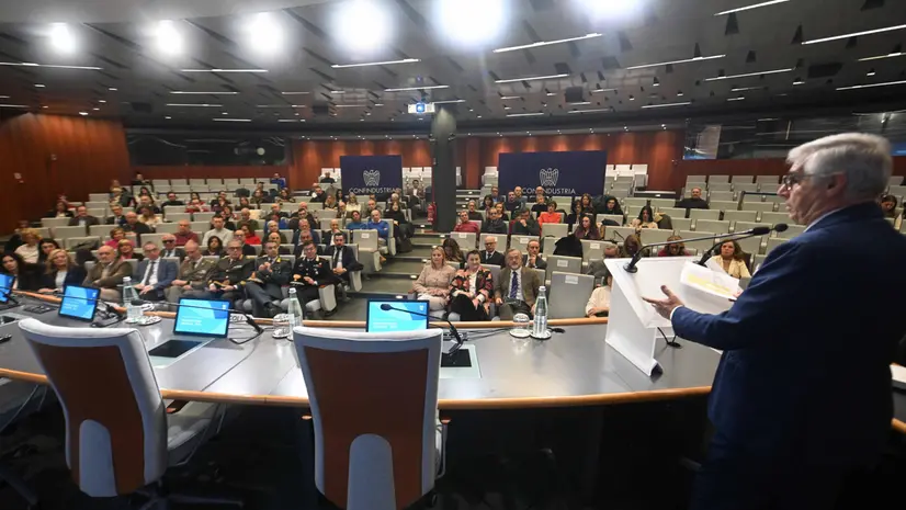 Il convegno sui dati dell'Osservatorio dell'Inps - Foto Marco Ortogni/Neg © www.giornaledibrescia.it