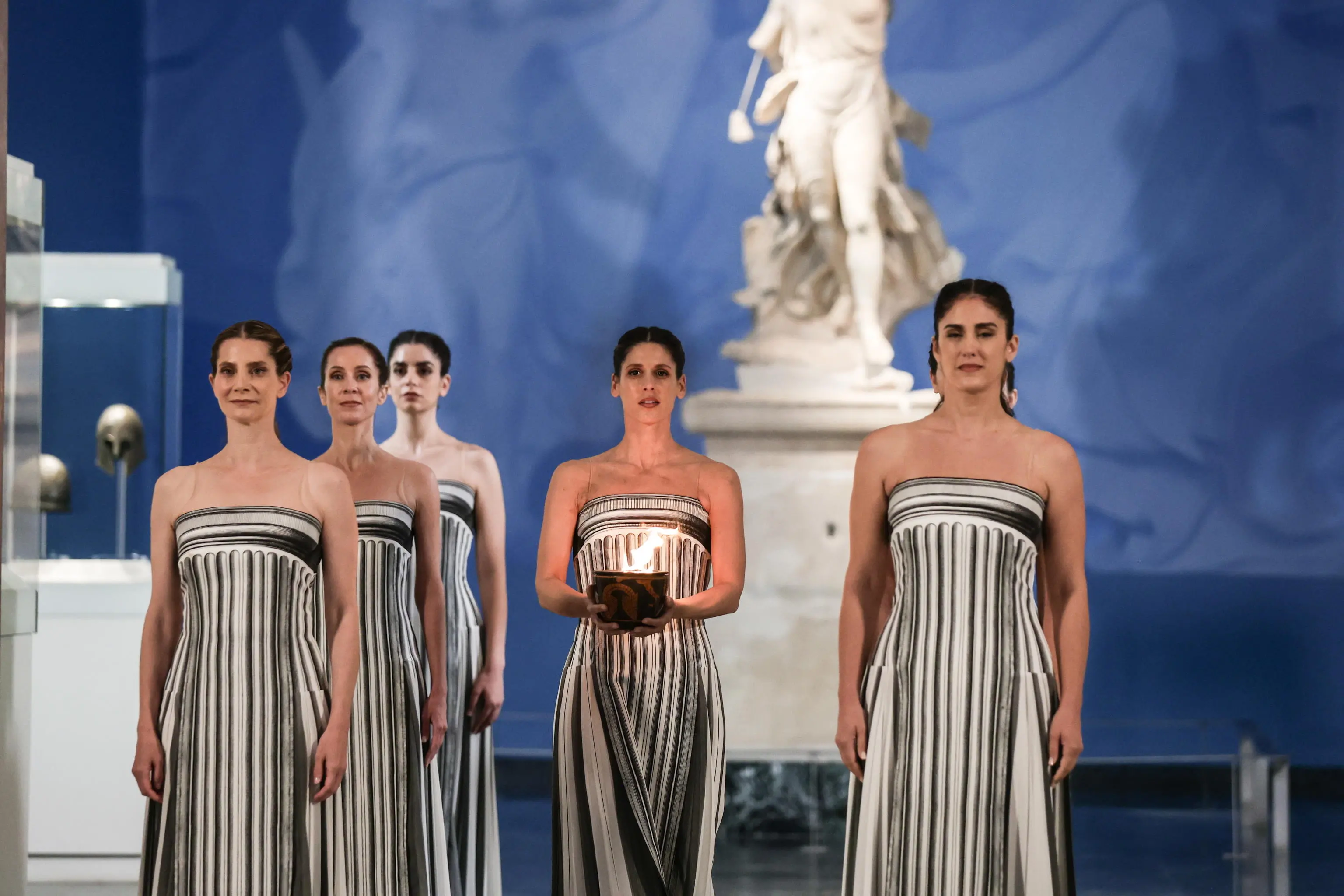 L'accensione della fiamma olimpica a Olimpia